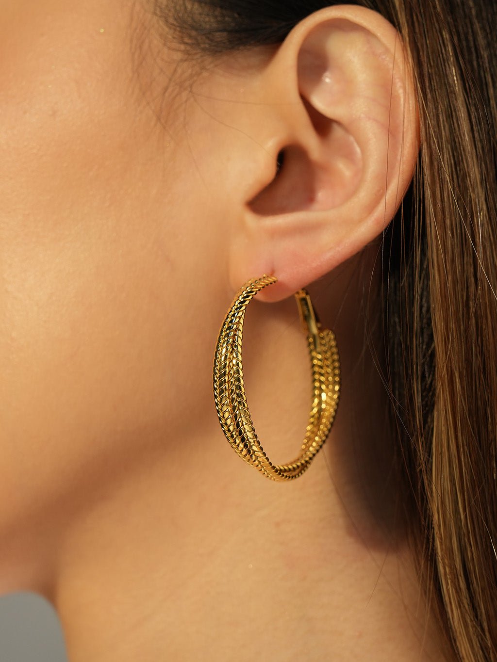 Twist Creolen Ohrringe Gold - Dorose | Wasserresistent, kein Verfärben