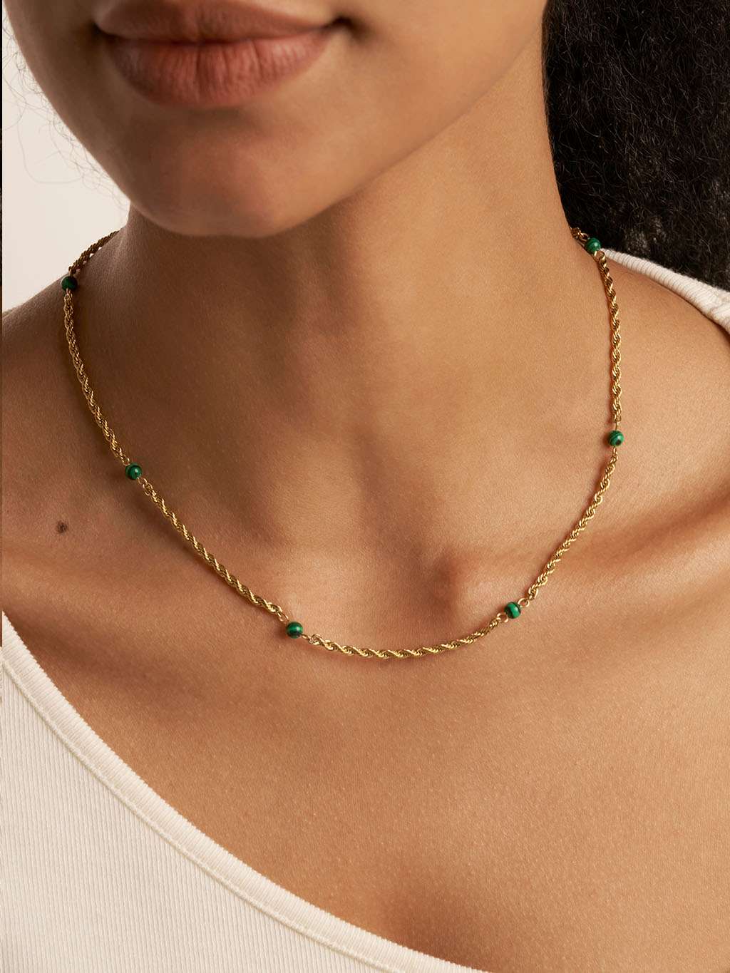 Verdrehte Pfauenstein - Halskette - Dorose | Wasserfester Schmuck, 18K vergoldet