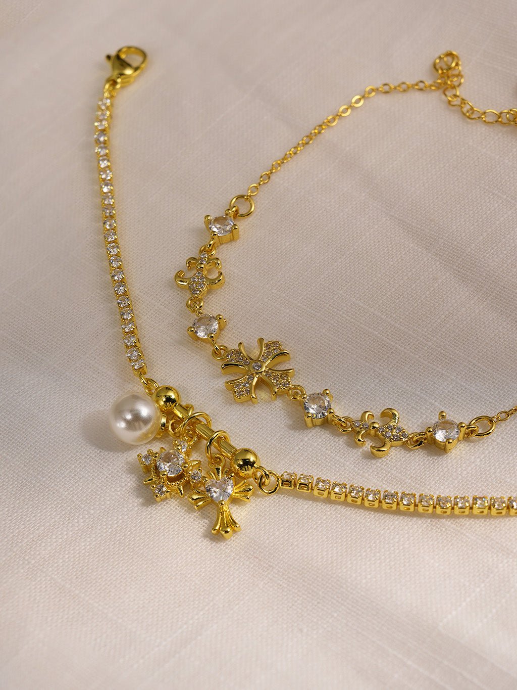 Vintage Cross Armband Gold - Dorose | Wasserresistent, kein Verfärben